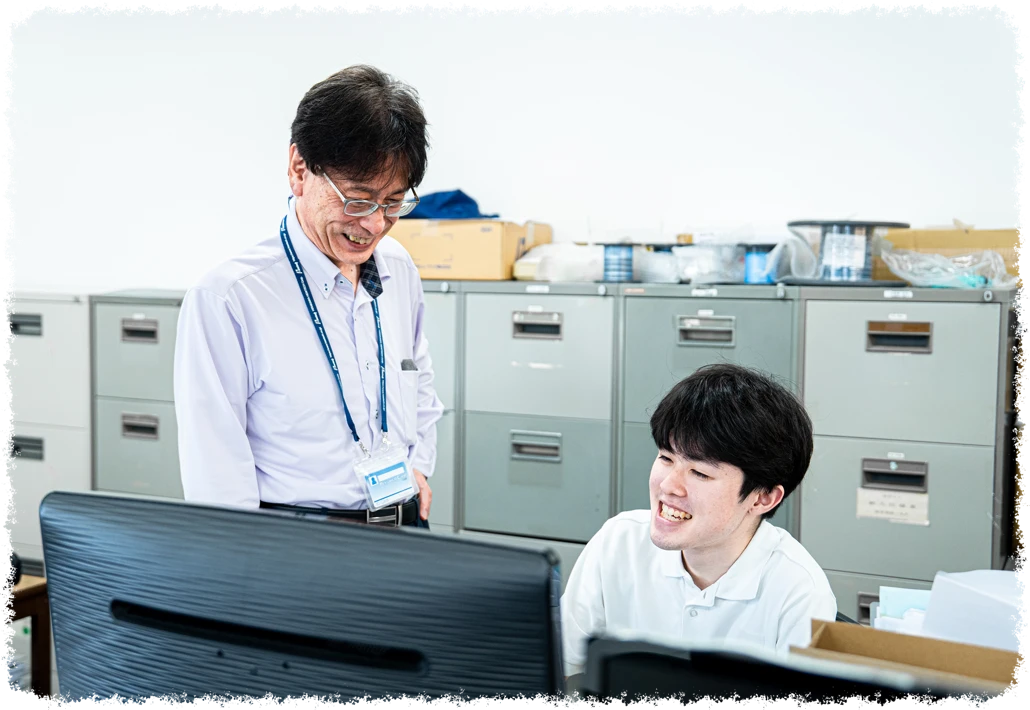 社内で働く社員